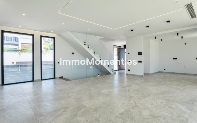 Resale - Detached villa - Mijas - Sierrezuela