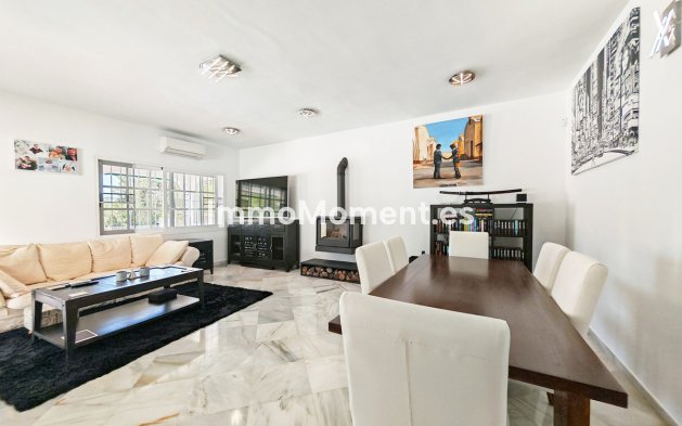 Resale - Detached villa - Benalmadena - Benalmadena Centro