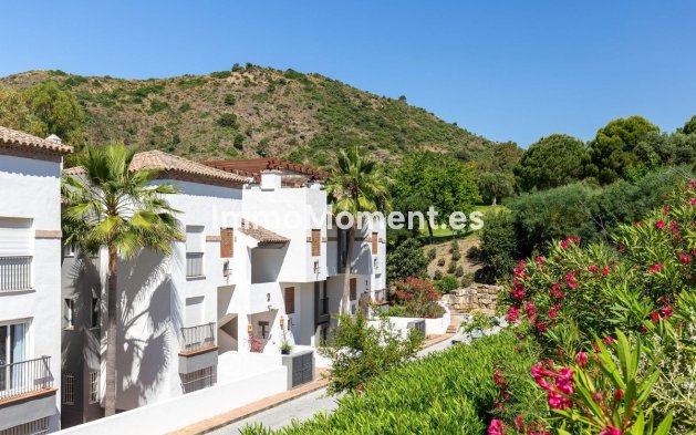 Resale - Apartment - Benahavís - Benahavís Centro