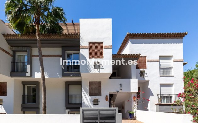 Resale - Apartment - Benahavís - Benahavís Centro