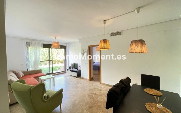 Wiederverkauf - Wohnung - Estepona  - Selwo