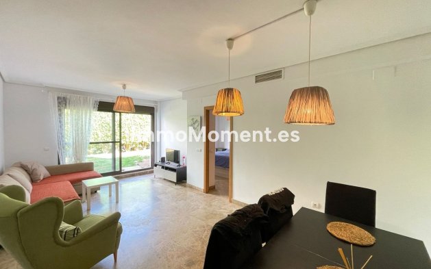 Wiederverkauf - Wohnung - Estepona  - Selwo