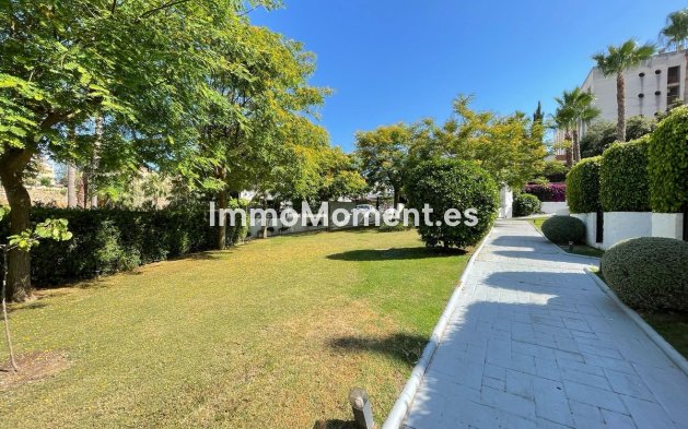 Wiederverkauf - Wohnung - Estepona  - Selwo