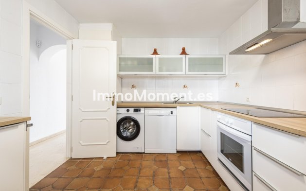 Wiederverkauf - Wohnung - Estepona  - Estepona Centro
