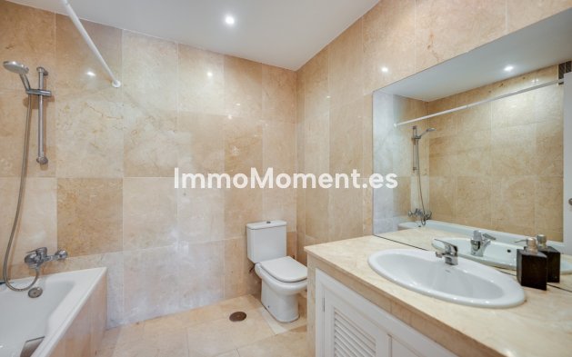 Wiederverkauf - Wohnung - Marbella - Nueva Andalucía