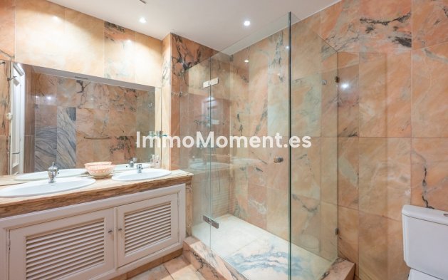 Wiederverkauf - Wohnung - Marbella - Nueva Andalucía