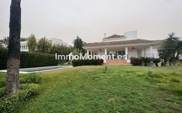 Resale - Detached villa - Marbella - Nueva Andalucía