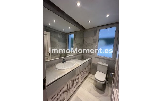 Resale - Detached villa - Marbella - Nueva Andalucía