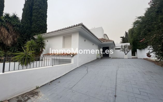 Resale - Detached villa - Marbella - Nueva Andalucía