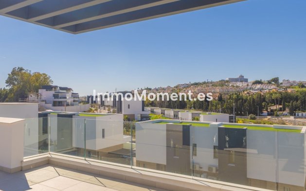 Resale - Detached villa - Estepona - Estepona Centro