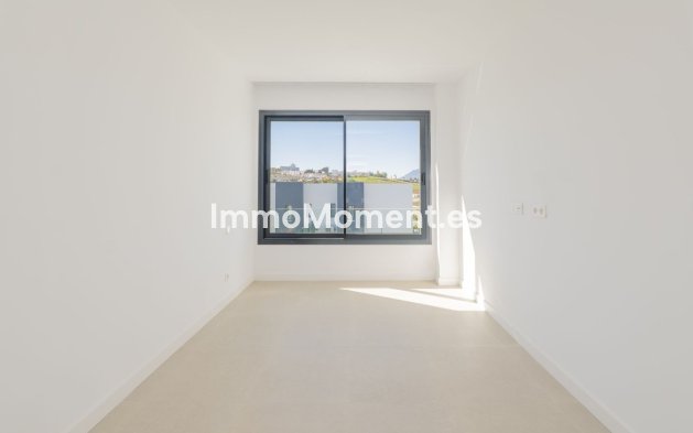 Resale - Detached villa - Estepona - Estepona Centro