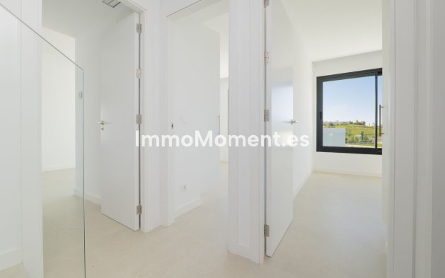 Resale - Detached villa - Estepona - Estepona Centro