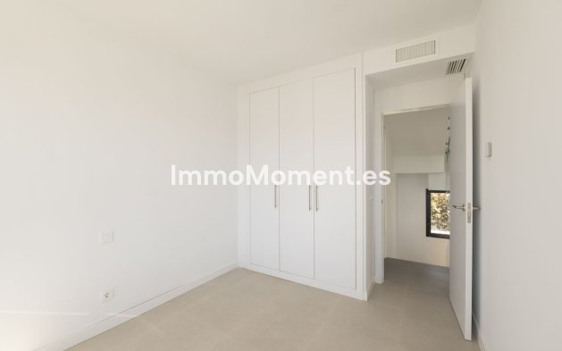 Resale - Detached villa - Estepona - Estepona Centro