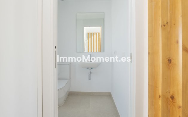 Resale - Detached villa - Estepona - Estepona Centro