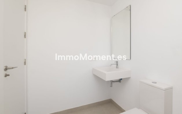 Resale - Detached villa - Estepona - Estepona Centro