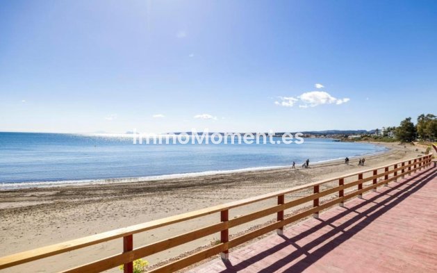 Wiederverkauf - Wohnung - Estepona  - Estepona Centro