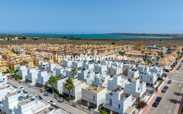 Bestaande woning - Vrijstaande villa - Rojales - Ciudad Quesada