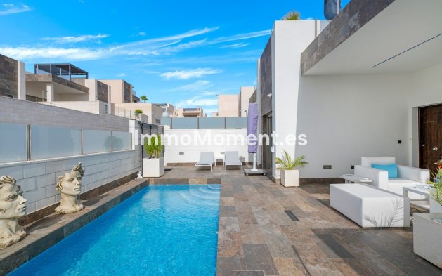 Reventa - Villa independiente - Orihuela - Villamartín