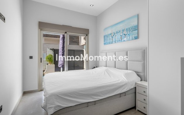 Reventa - Villa independiente - Orihuela - Villamartín