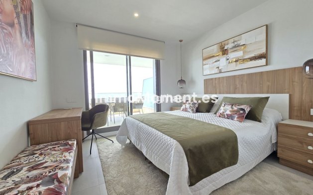 Resale - Apartment - Estepona - Selwo