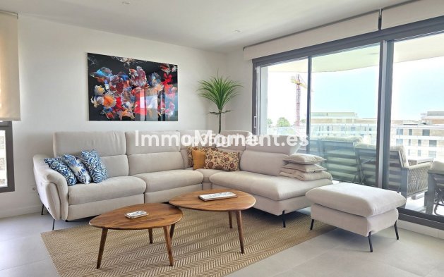Resale - Apartment - Estepona - Selwo