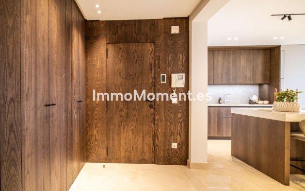 Resale - Apartment - Benahavís - Benahavís Centro