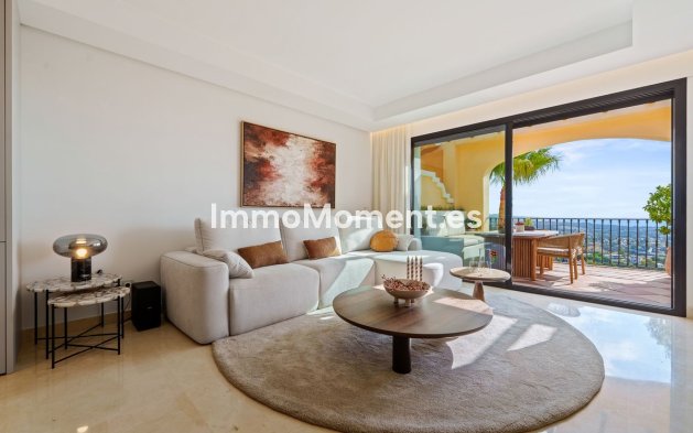 Resale - Apartment - Benahavís - Benahavís Centro