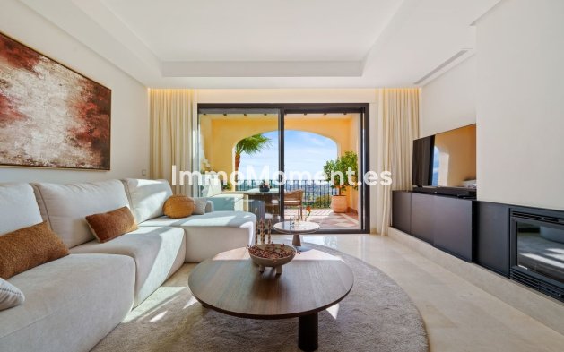 Resale - Apartment - Benahavís - Benahavís Centro