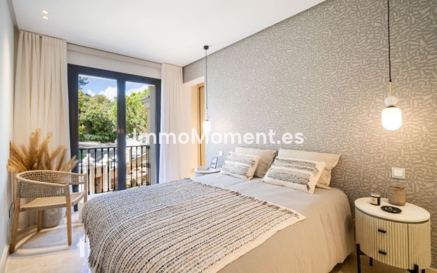 Resale - Apartment - Benahavís - Benahavís Centro