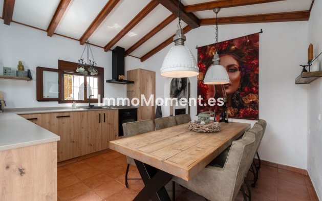 Revente - Maison de campagne - Intérieur                       - Alora