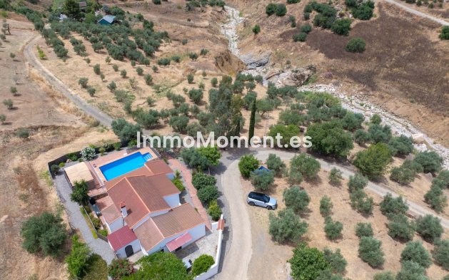 Revente - Maison de campagne - Intérieur                       - Alora