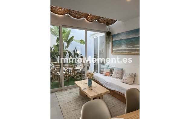 Revente - Appartement - Estepona  - Estepona Centro