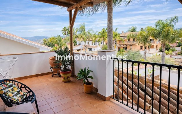 Wiederverkauf - Freistehende Villa -   Inländisch - Alhaurín el Grande Centro