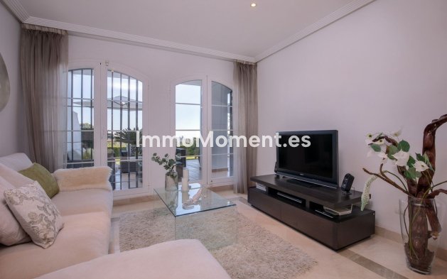 Resale - Apartment - Benahavís - Los Arqueros