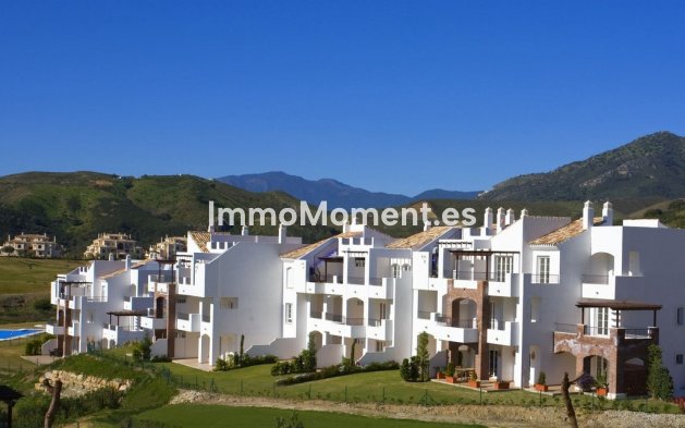 Resale - Apartment - Benahavís - Los Arqueros