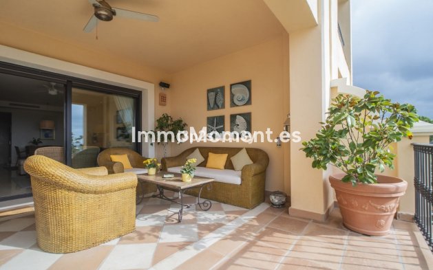Resale - Apartment - Benahavís - La Quinta