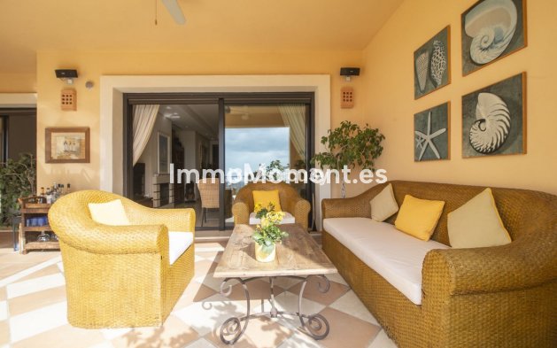 Resale - Apartment - Benahavís - La Quinta