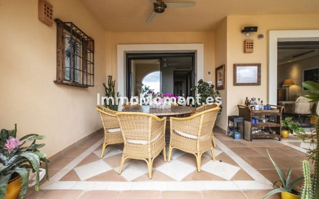 Resale - Apartment - Benahavís - La Quinta