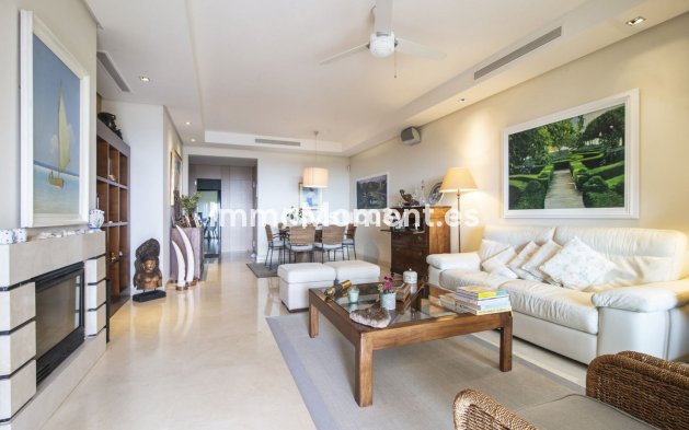 Resale - Apartment - Benahavís - La Quinta