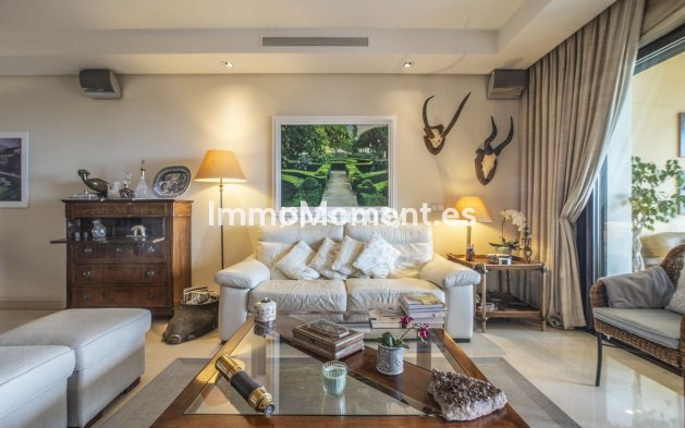 Resale - Apartment - Benahavís - La Quinta