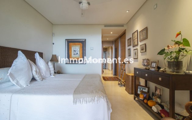 Resale - Apartment - Benahavís - La Quinta