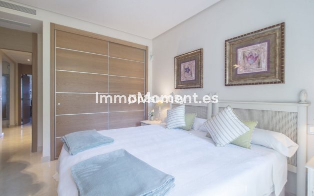 Resale - Apartment - Benahavís - La Quinta