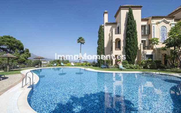 Resale - Apartment - Benahavís - La Quinta