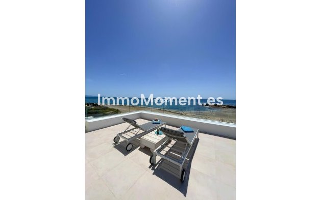 Resale - Detached villa - Estepona - Estepona Centro