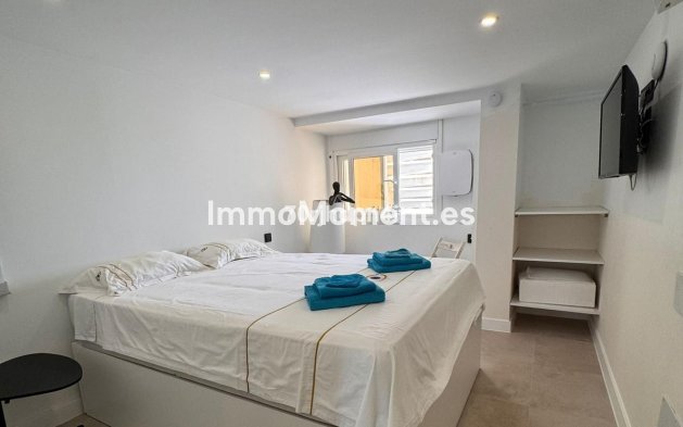 Resale - Detached villa - Estepona - Estepona Centro