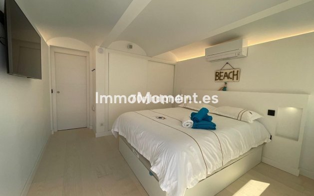 Resale - Detached villa - Estepona - Estepona Centro