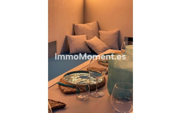 Resale - Detached villa - Estepona - Estepona Centro