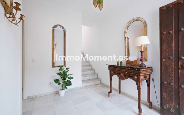 Wiederverkauf - Freistehende Villa - Marbella - Marbella Centro