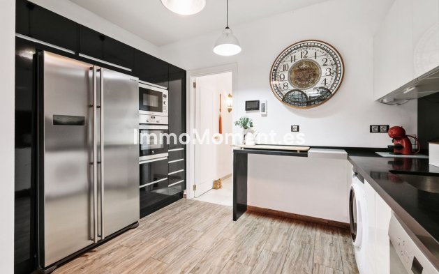 Wiederverkauf - Freistehende Villa - Marbella - Marbella Centro