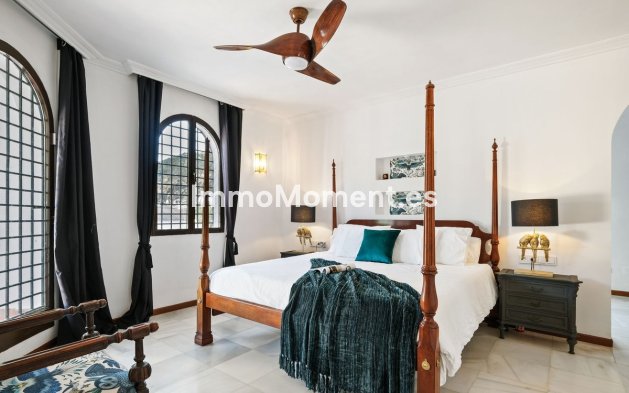 Wiederverkauf - Freistehende Villa - Marbella - Marbella Centro